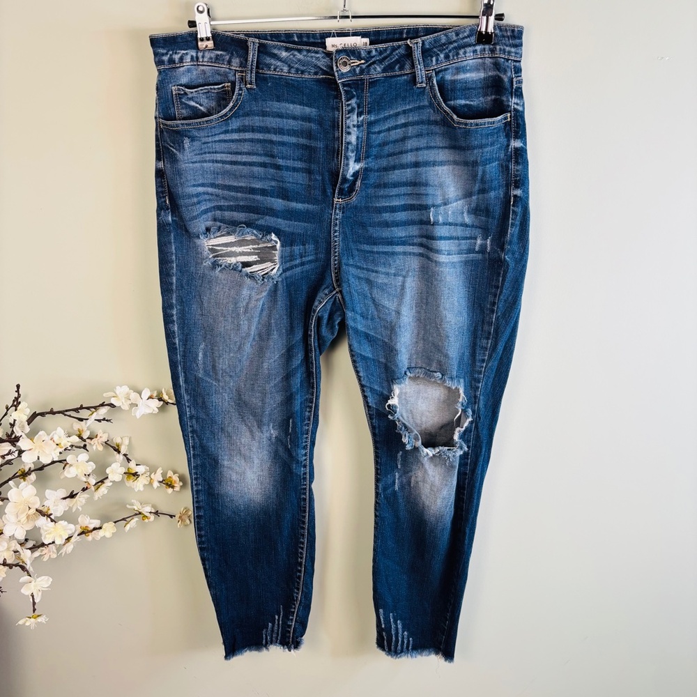 Cello Destroyed Knee Skinny Jean Size 18